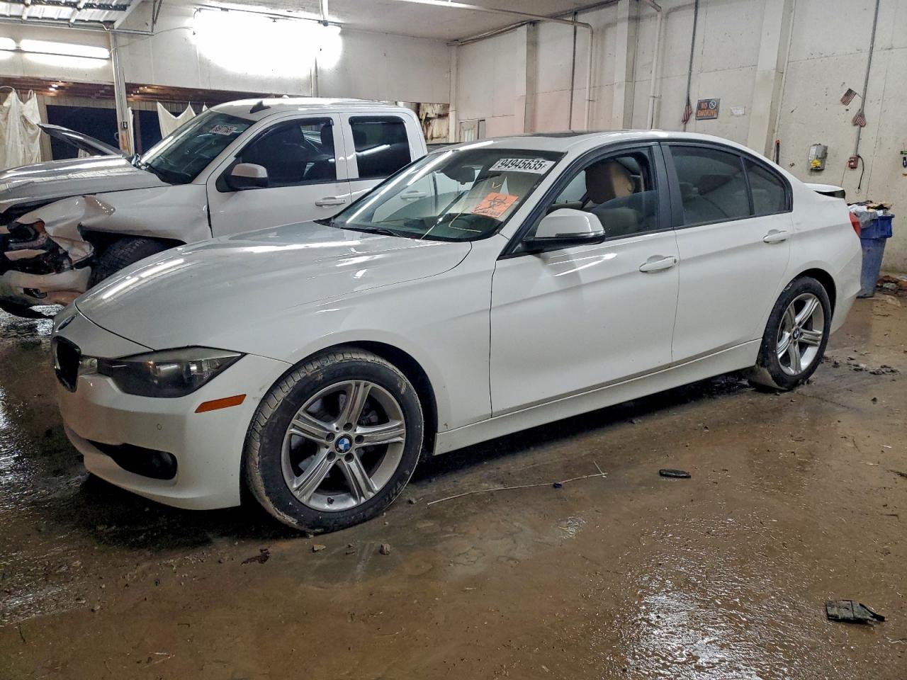 2014 BMW 3 Series 328i, VIN WBA3A5G51ENP33531 — Engine fire