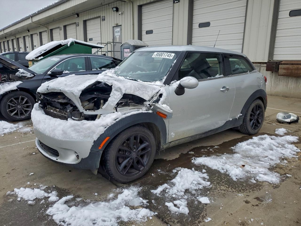 2015 MINI Paceman, VIN WMWSS1C53FWN94988 — Перед