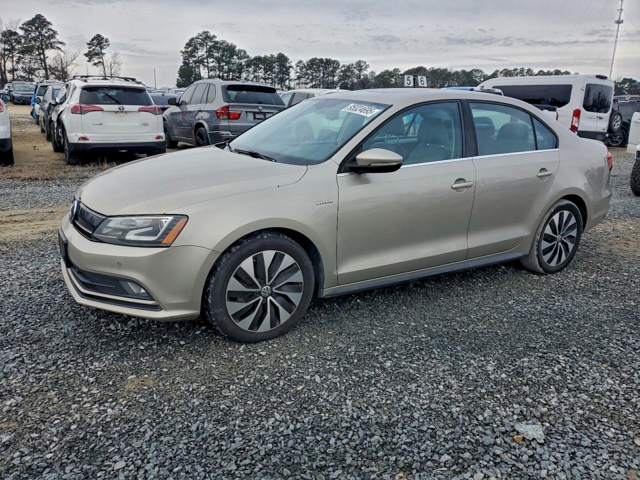 2016 Volkswagen Jetta Hybrid SEL Premium, VIN 3VW637AJ7GM237476 — Мелкие вмятины и царапины