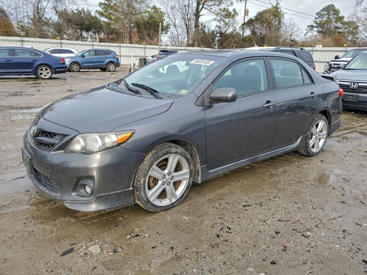 2013 Toyota Corolla L, VIN 2T1BU4EE2DC050287 — Normal wear
