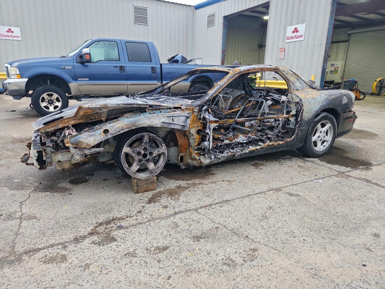 1997 Pontiac Firebird Formula, VIN 2G2FV22PXV2202100 — Burn