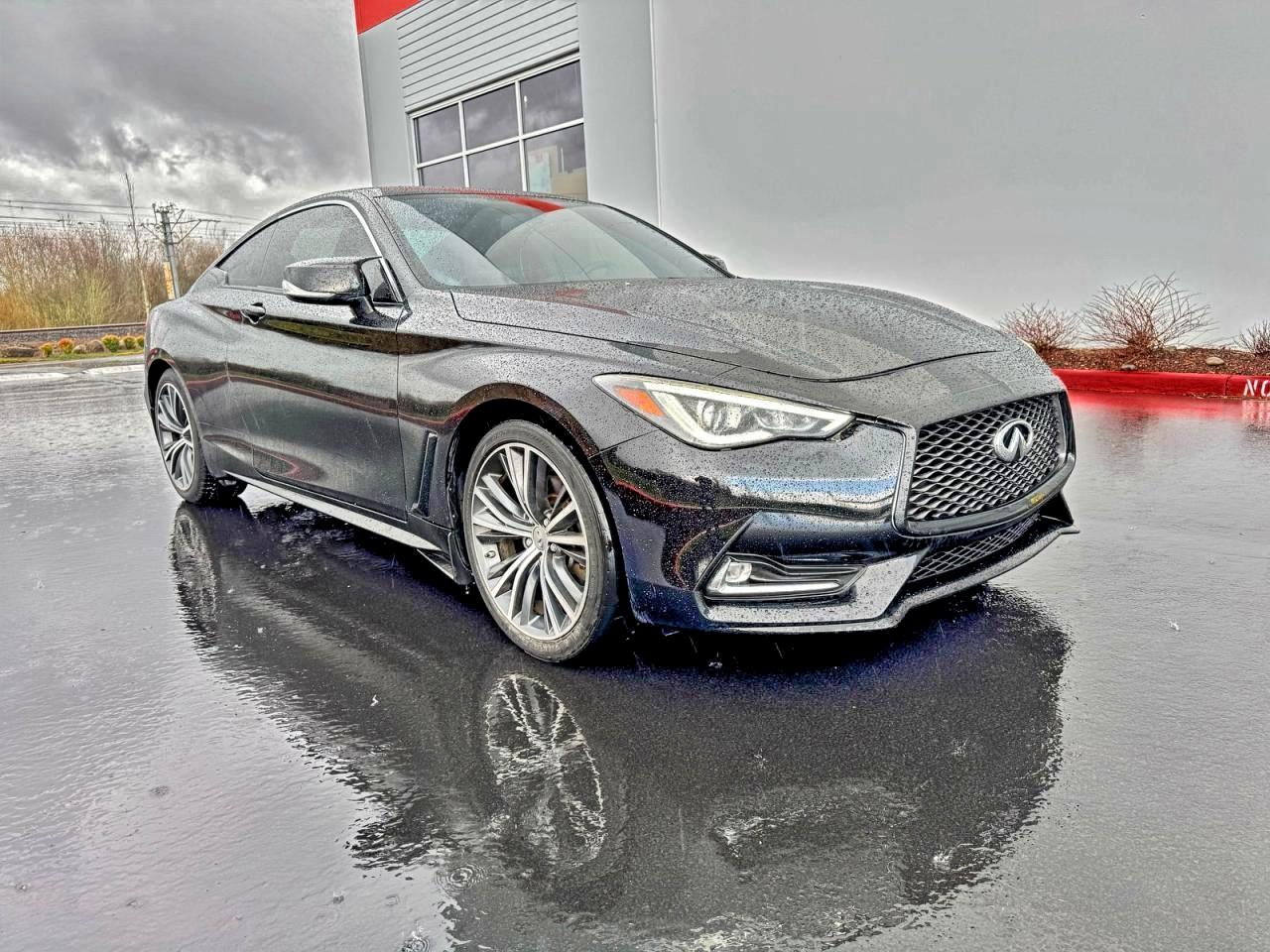 2018 Infiniti Q60 Luxe, VIN JN1EV7EL1JM392535 — Normal wear