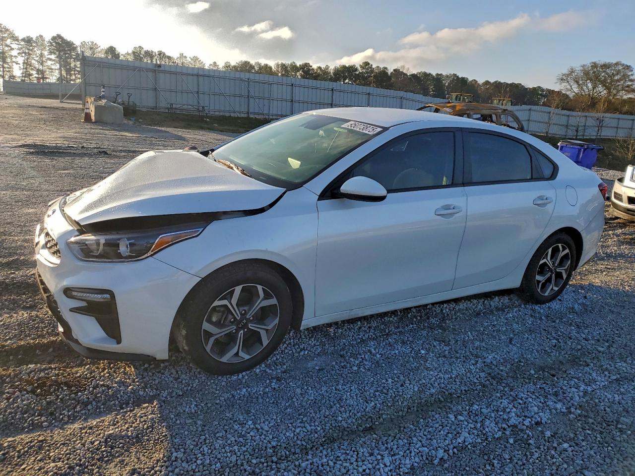 2021 Kia Forte FE, VIN 3KPF24ADXME291004 — Front end