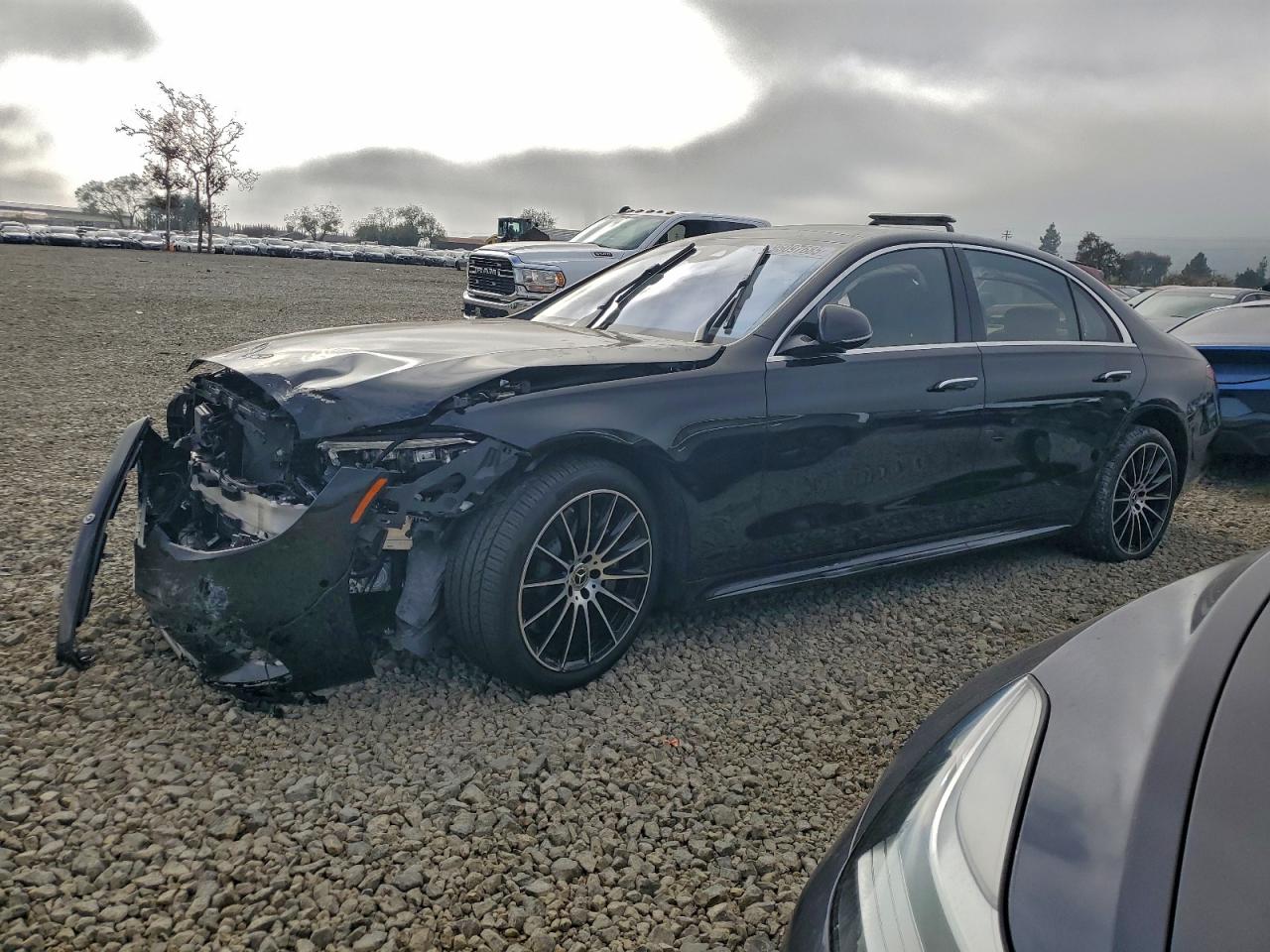 2021 Mercedes-Benz S 580, VIN W1K6G7GB4MA059077 — Front end