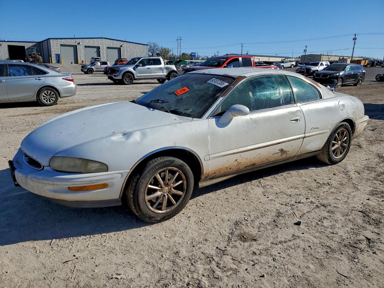 1998 Buick Riviera, VIN 1G4GD2211W4709148 — Minor dents and scratches