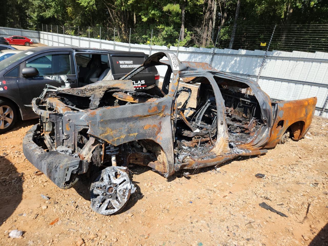 2019 Chevrolet Silverado 1500 LT Trail Boss, VIN 3GCPYFED1KG284811 — Burn