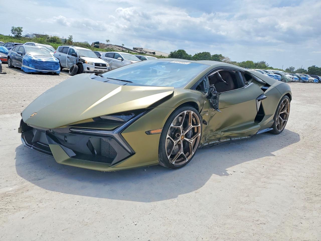 2025 Lamborghini Revuelto, VIN ZHWUC1ZM8SLA02711 — Front end
