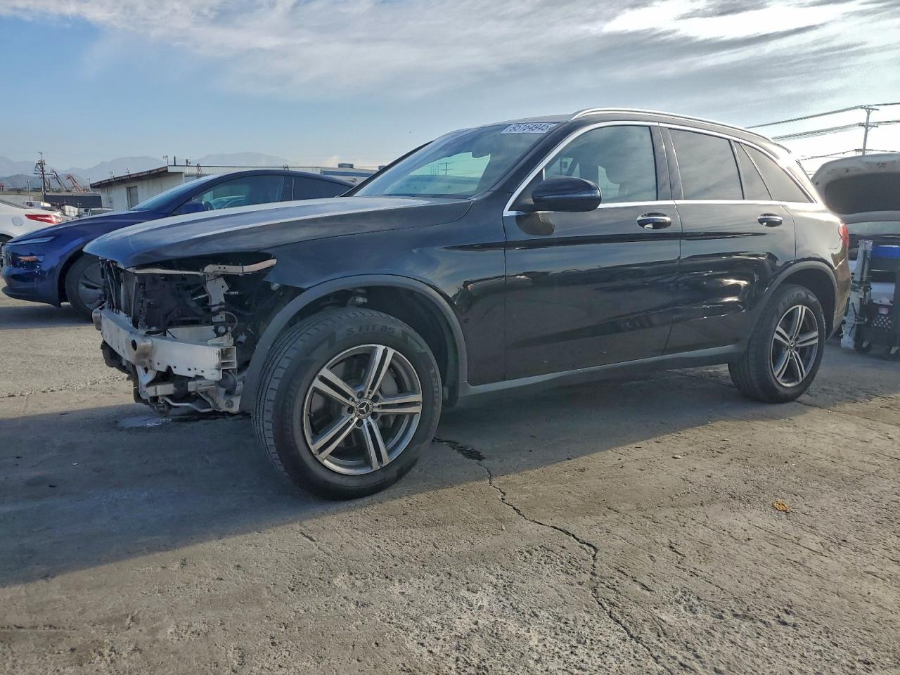 2020 Mercedes-Benz GLC 300, VIN WDC0G8DB0LF703051 — Front end