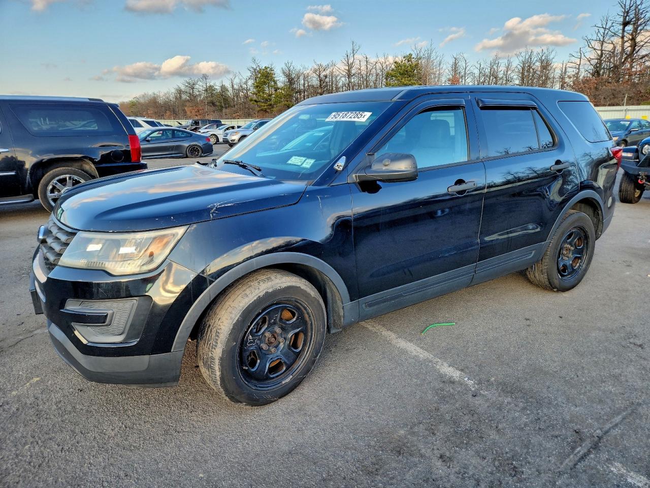 2016 Ford Police Interceptor Utility, VIN 1FM5K8AR8GGA08419 — Minor dents and scratches
