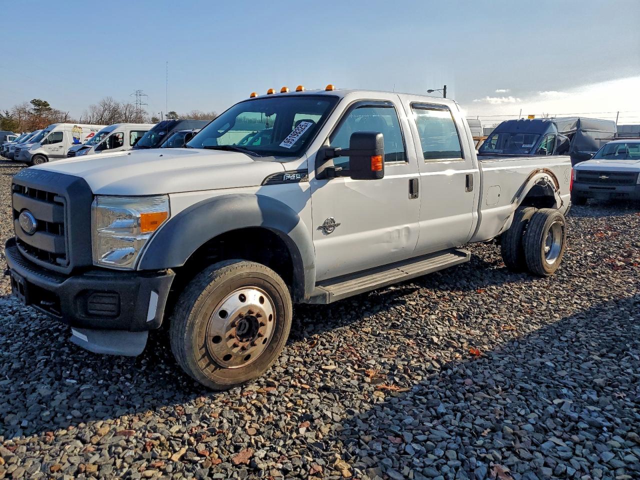 2015 Ford F-450 Lariat, VIN 1FT8W4DT4FEC98500 — Side