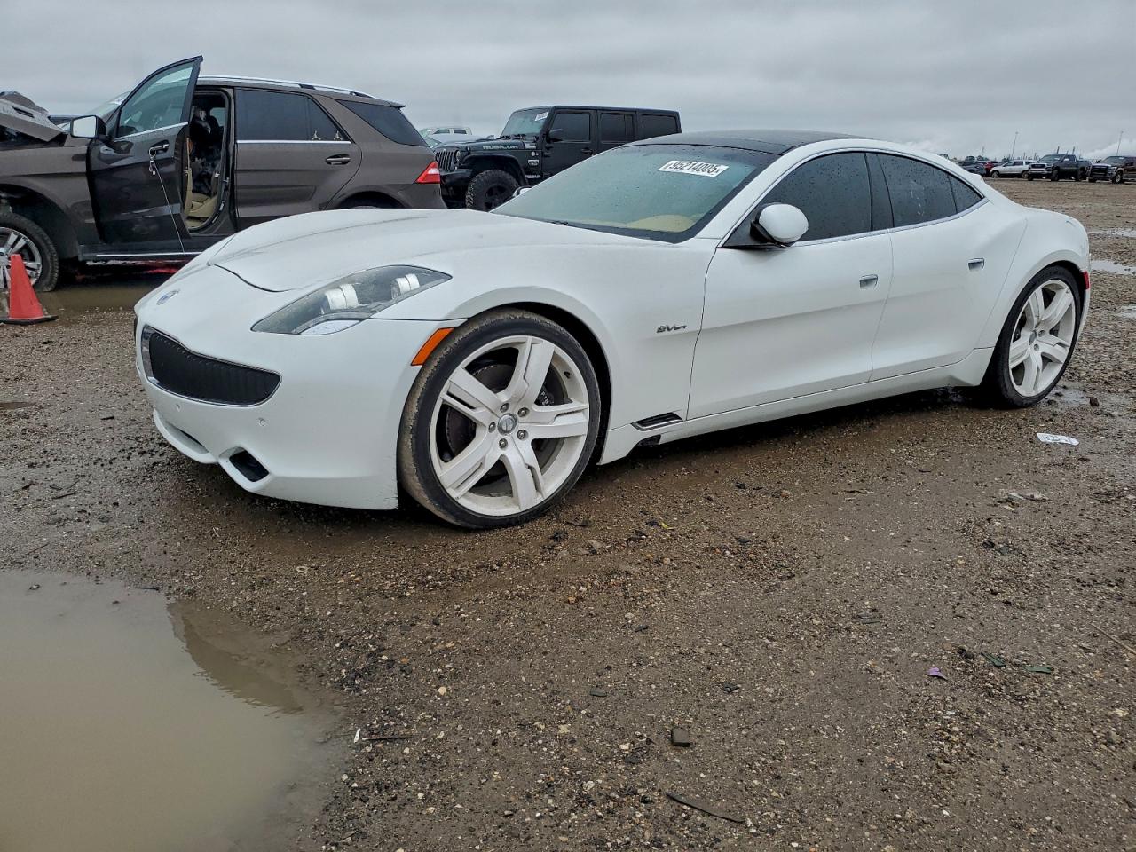 2012 Fisker Karma EcoSport, VIN YH4K14AAXCA000984 — Minor dents and scratches