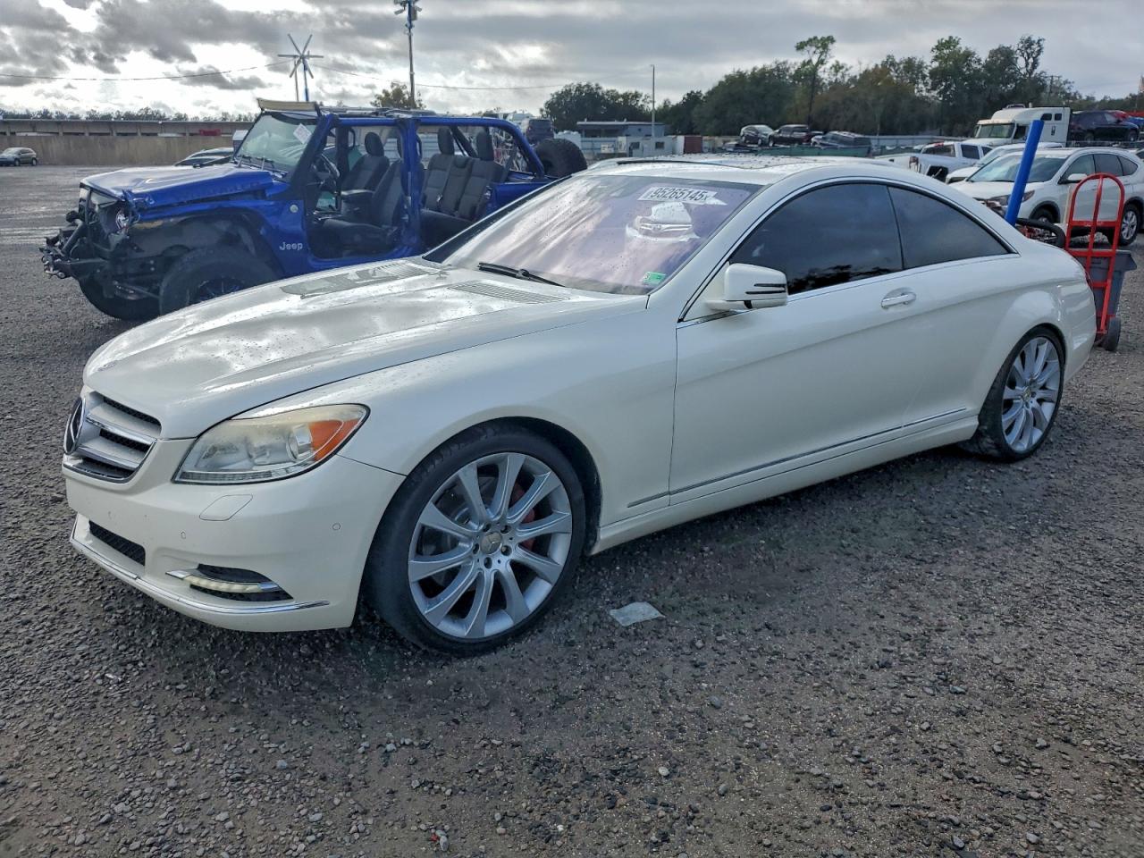 2013 Mercedes-Benz CL 550, VIN WDDEJ9EB7DA031379 — Side