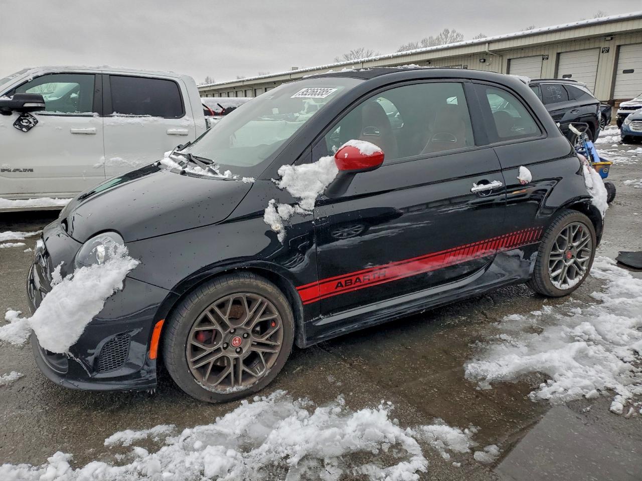2017 FIAT 500 Abarth, VIN 3C3CFFJH9HT593704 — Normal wear