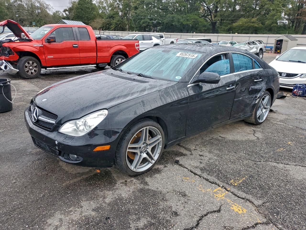 2010 Mercedes-Benz CLS 550, VIN WDDDJ7CB9AA160030 — Side