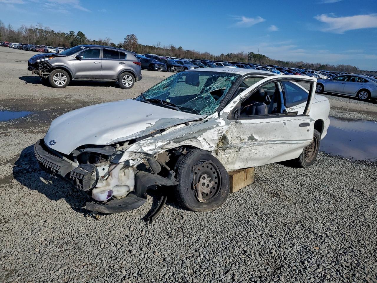 1998 Chevrolet Cavalier, VIN 1G1JC1241WM107358 — Side