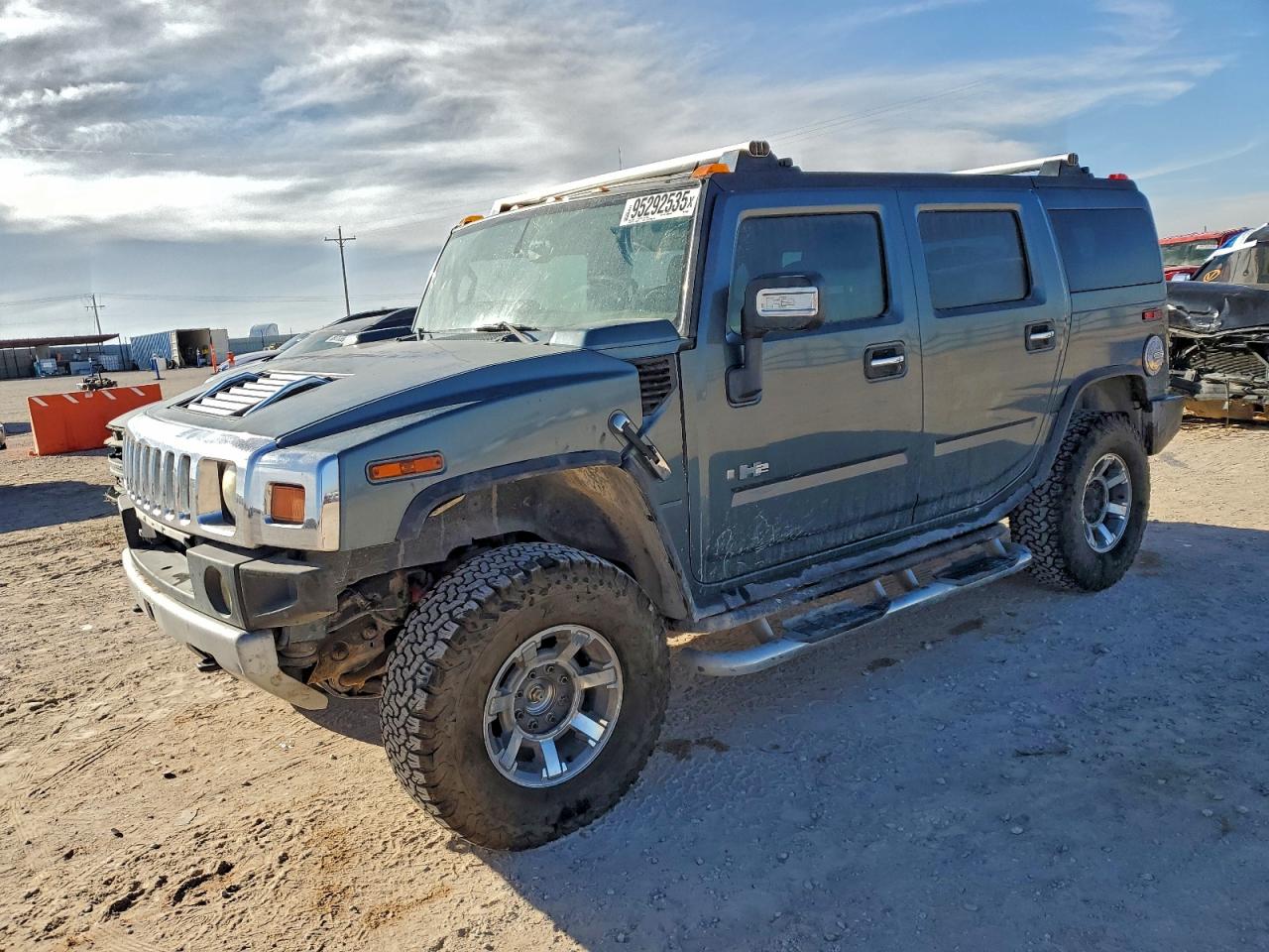 2008 Hummer H2 SUV, VIN 5GRGN23828H105423 — Undercarriage