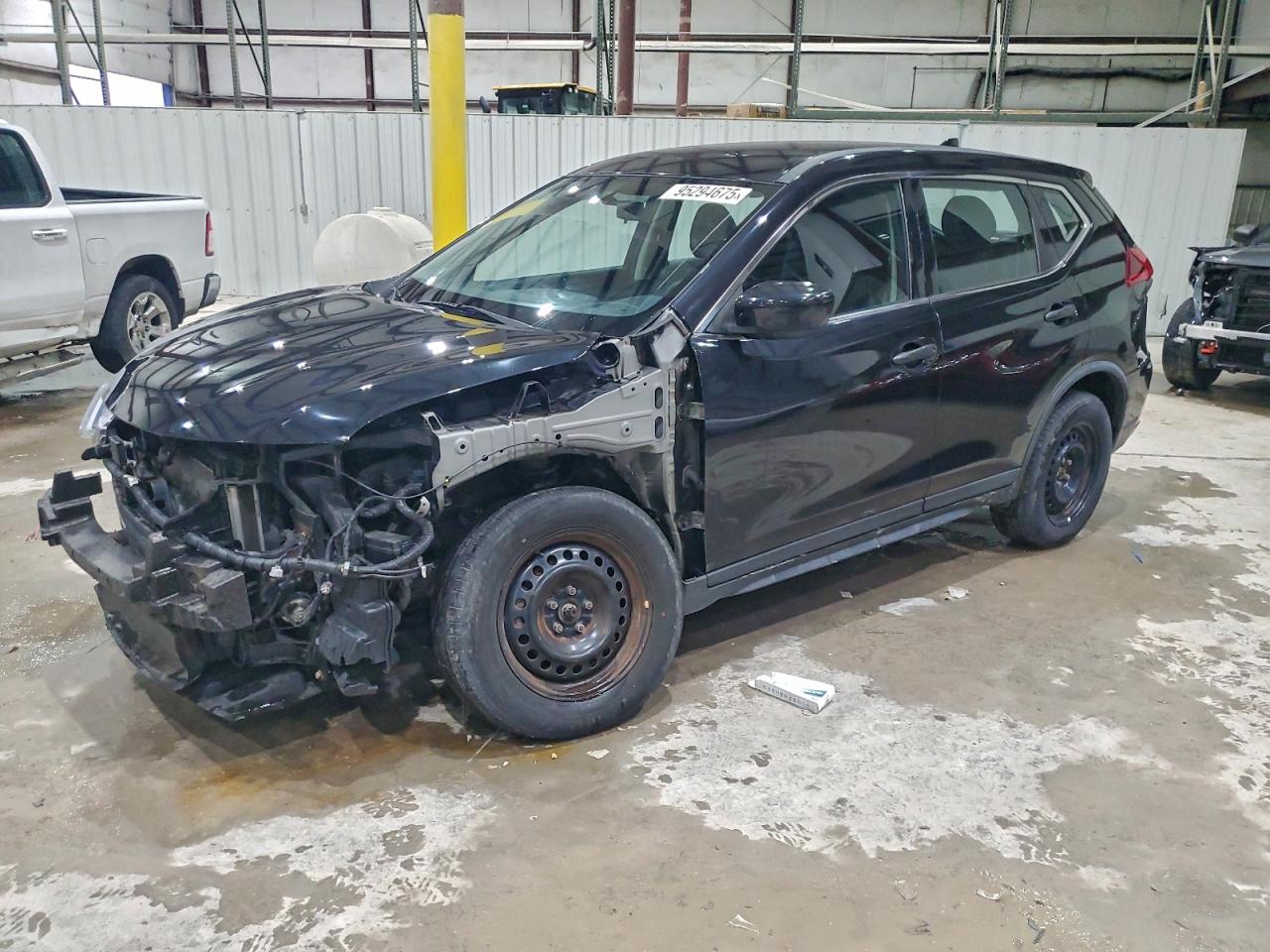 2018 Nissan Rogue SV, VIN KNMAT2MV2JP520383 — Front end