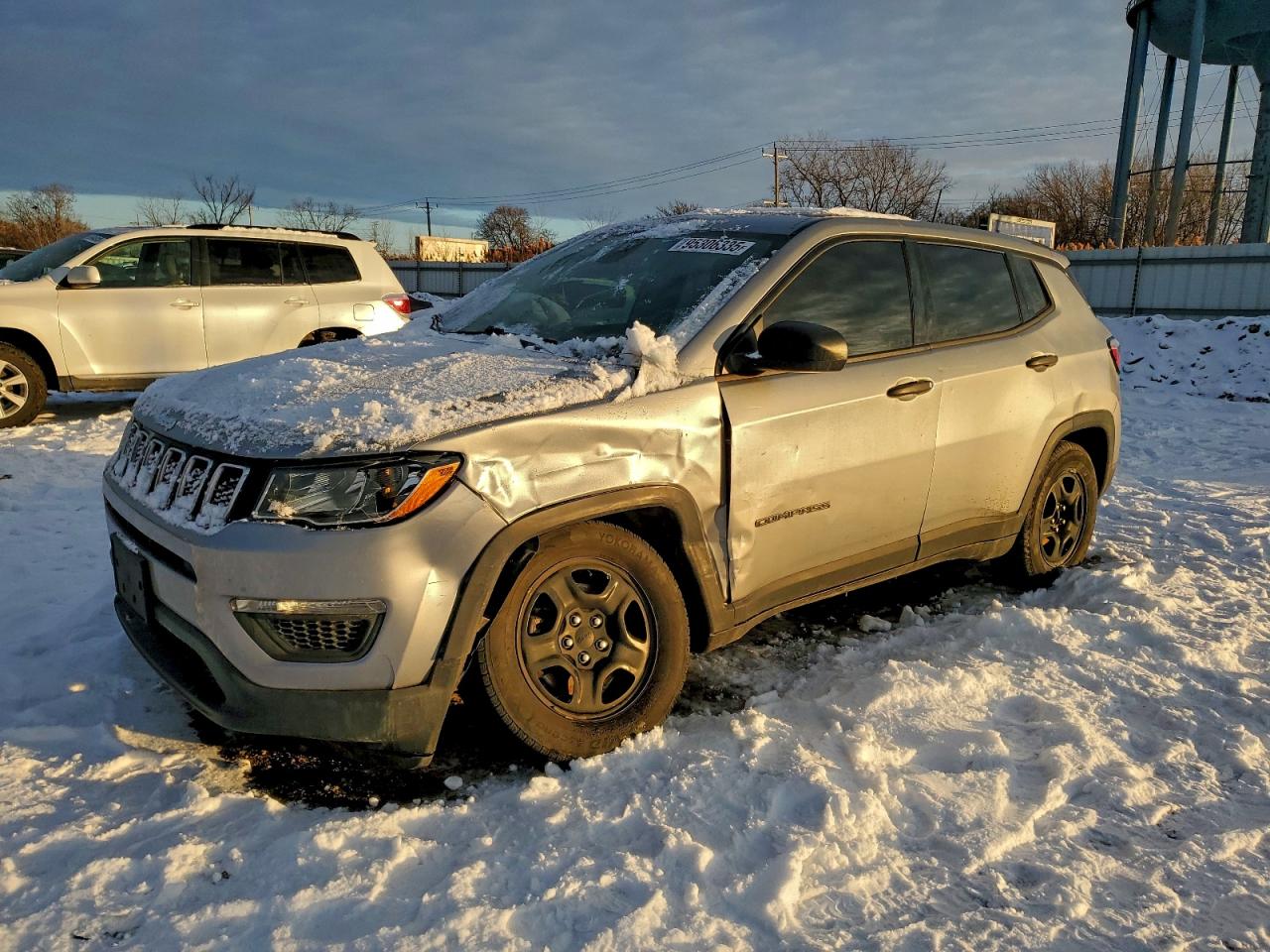 2021 Jeep Compass Sport, VIN 3C4NJCAB7MT510875 — Front end