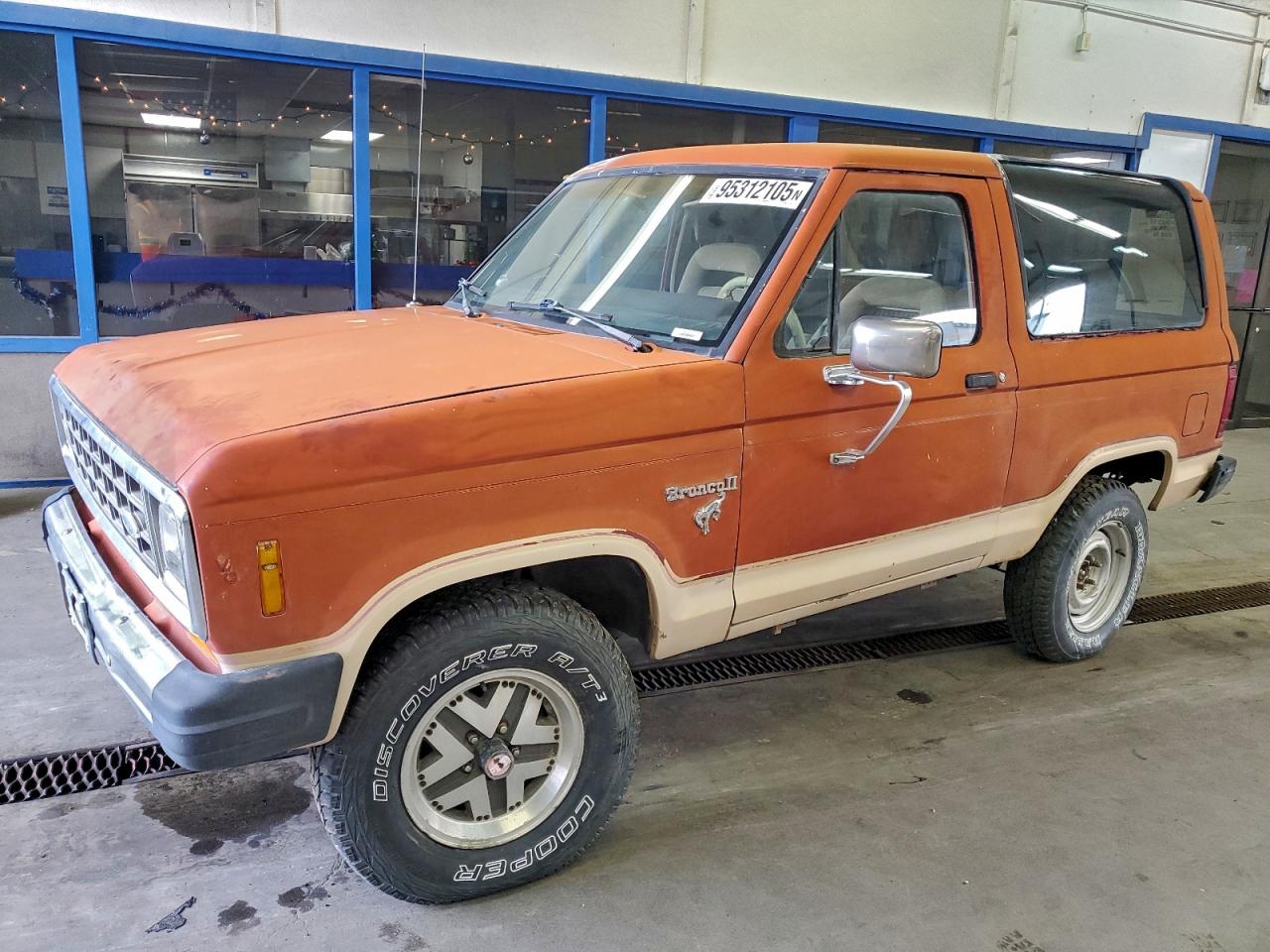 1985 Ford Bronco, VIN 1FMCU14S6FUD31293 — Minor dents and scratches