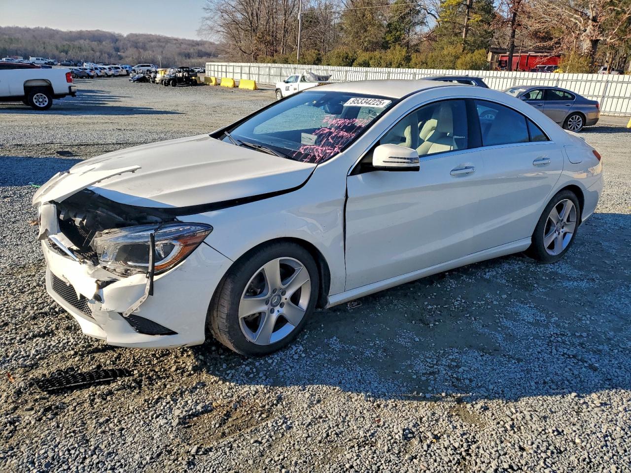 2015 Mercedes-Benz CLA 250, VIN WDDSJ4EB7FN186936 — Front end
