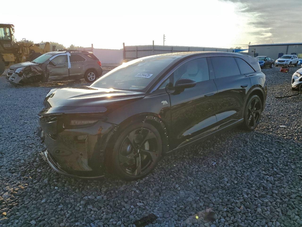 2026 Lucid Gravity, VIN 7UUG1DKJ6TA001130 — Front end