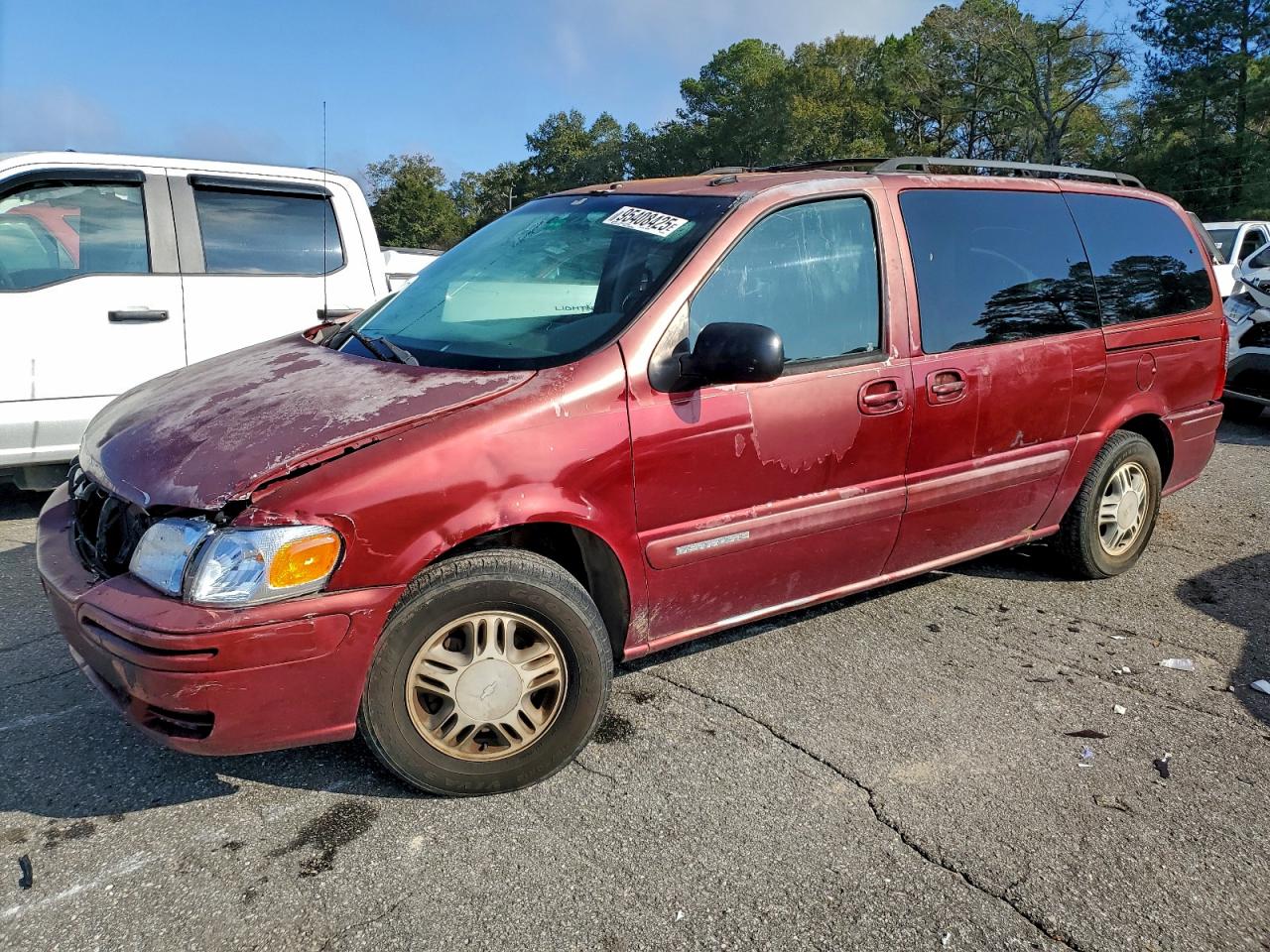 2003 Chevrolet Venture LT, VIN 1GNDX13E03D289184 — Front end