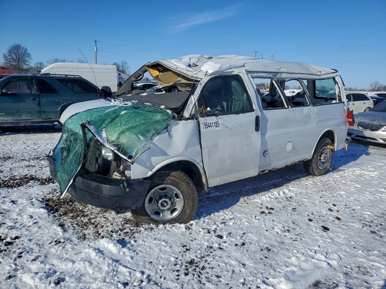2008 GMC Savana Cargo, VIN 1GTHG35K881128213 — Rollover