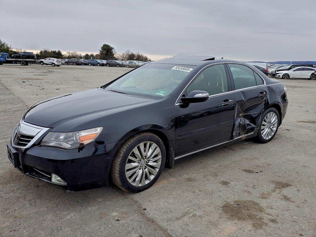 2011 Acura RL Technology, VIN JH4KB2F68BC000578 — Side
