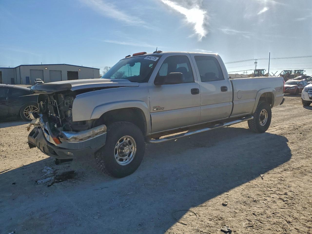 2005 Chevrolet Silverado 3500 SRW LT, VIN 1GCHK33285F871020 — Перед