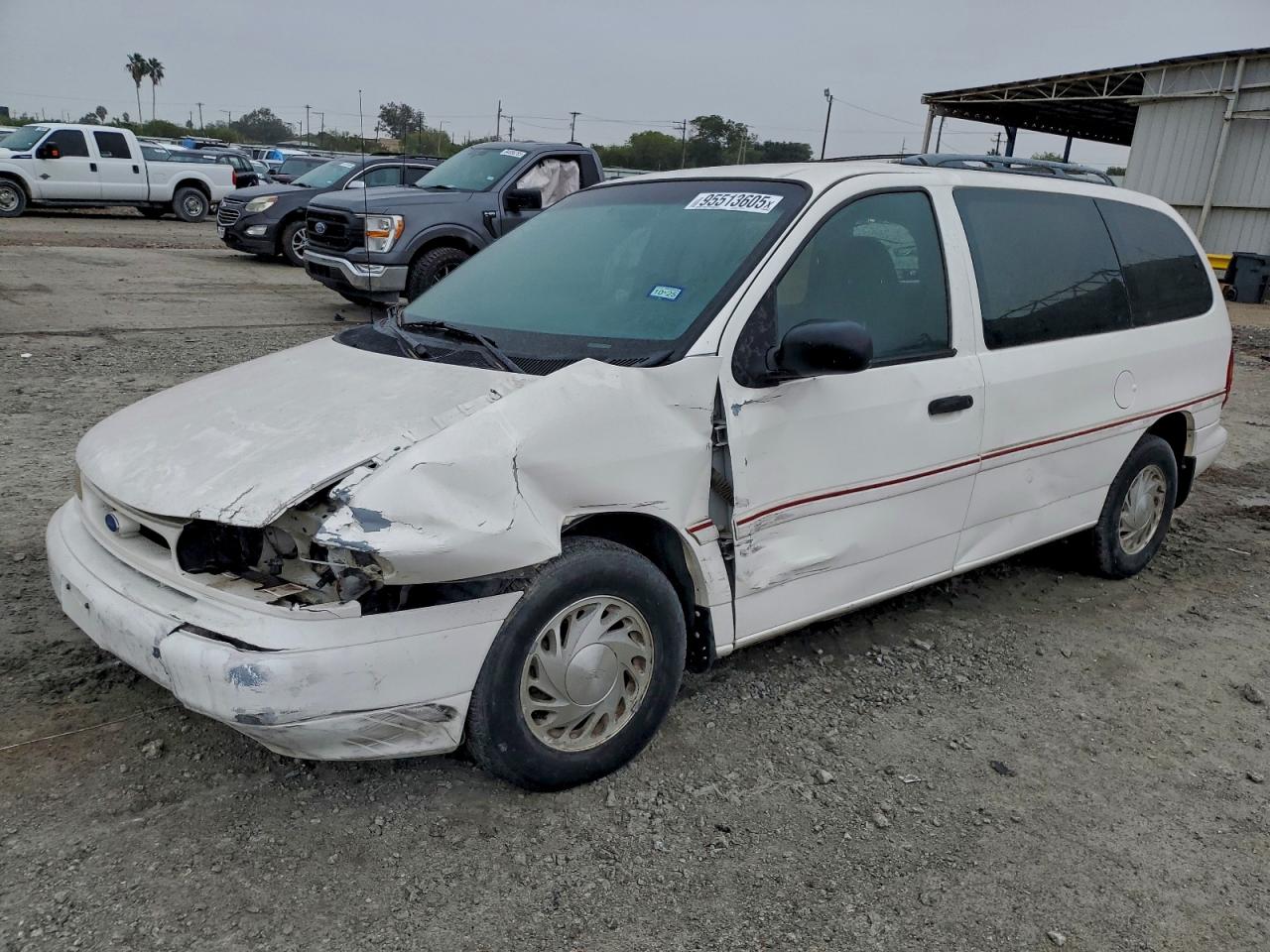 1995 Ford Windstar GL, VIN 2FMDA5142SBD10516 — Rear end