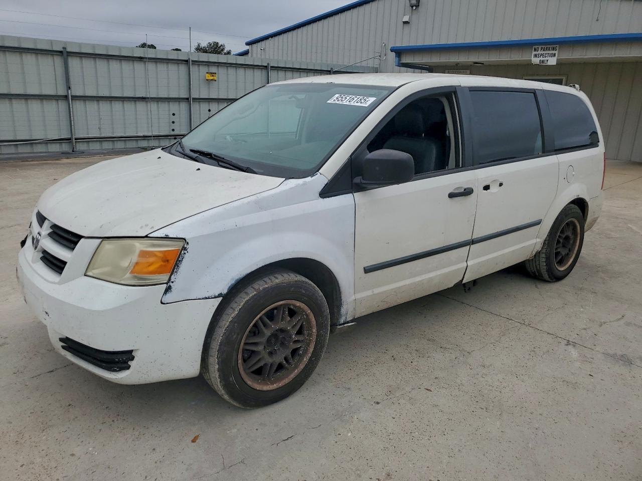 2008 Dodge Grand Caravan Cargo, VIN 1D4HN11H38B186005 — Перед
