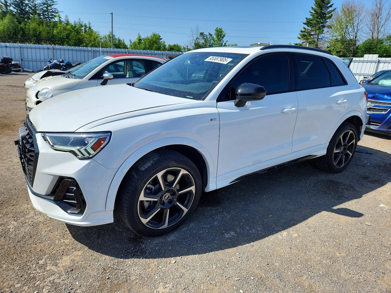2023 Audi Q3 S line Premium Plus, VIN WA1EECF33P1041618 — Перед