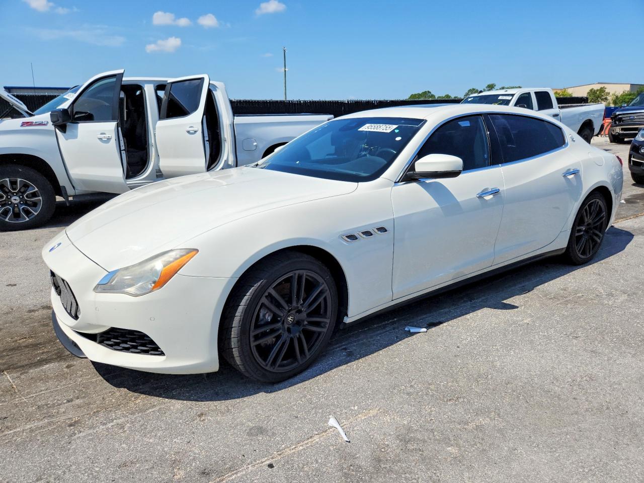 2017 Maserati Quattroporte S, VIN ZAM56RPA6H1227590 — Minor dents and scratches