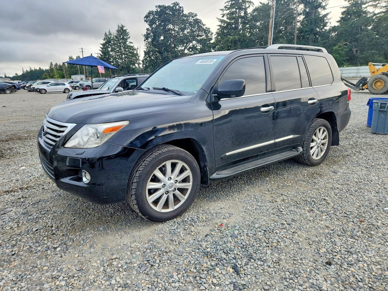 2008 Lexus LX 570, VIN JTJHY00WX84003778 — Undercarriage
