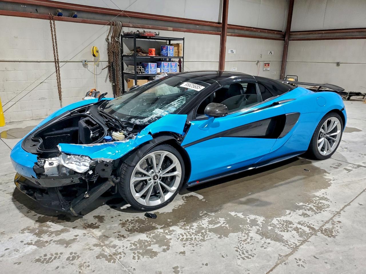 2019 McLaren 570S, VIN SBM13FAA2KW005651 — Front end