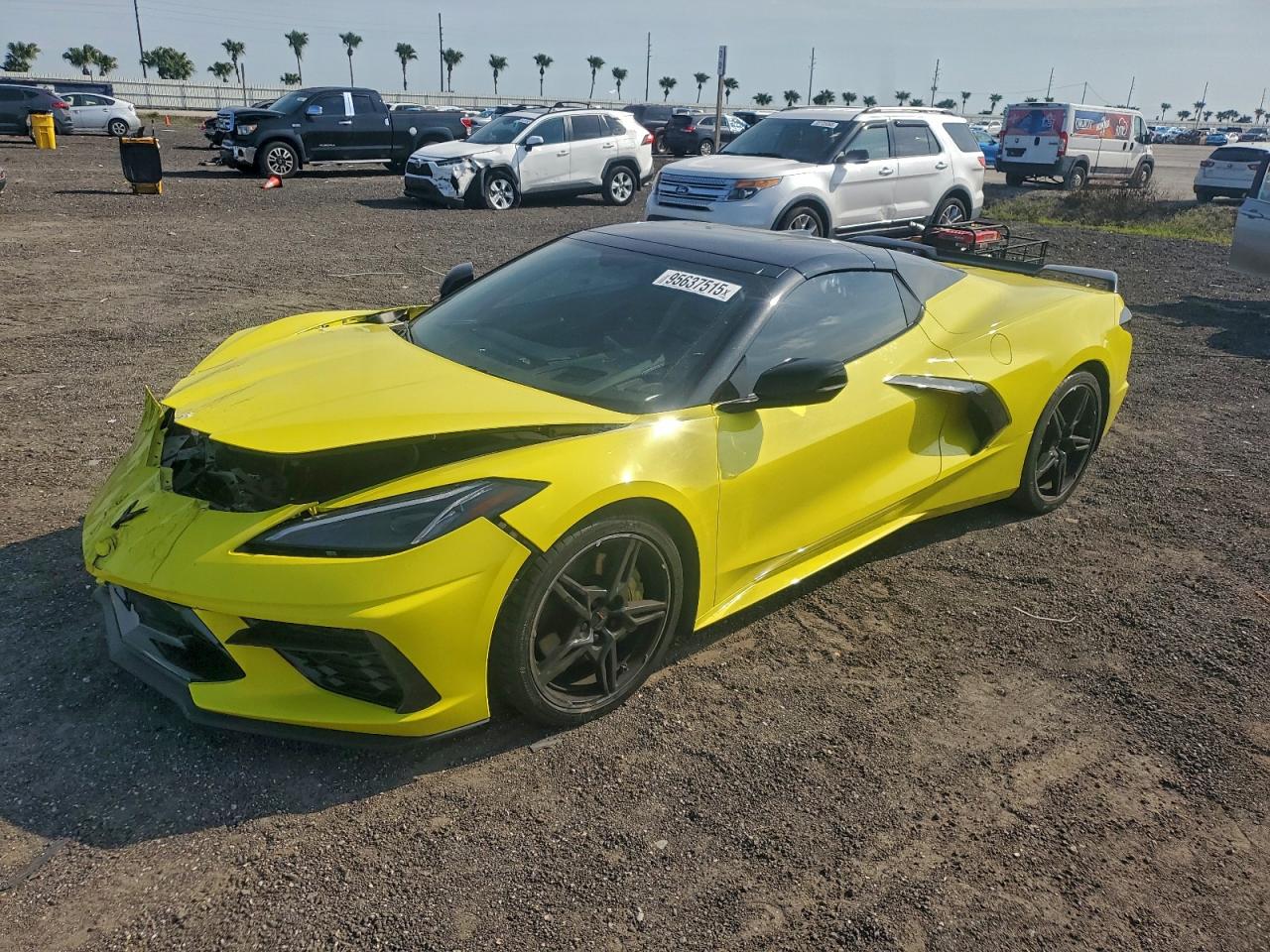 2021 Chevrolet Corvette 2LT, VIN 1G1YB3D46M5108636 — Front end
