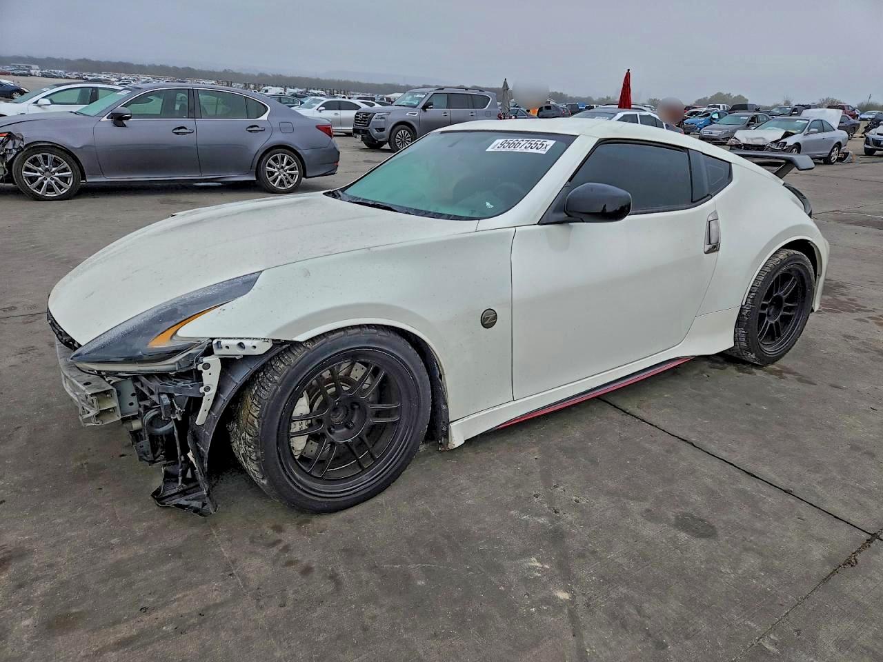 2018 Nissan 370Z Nismo, VIN JN1AZ4EH9JM570494 — Перед