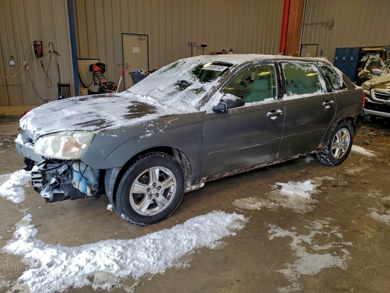 2005 Chevrolet Malibu Maxx LS, VIN 1G1ZT628X5F293102 — Front end