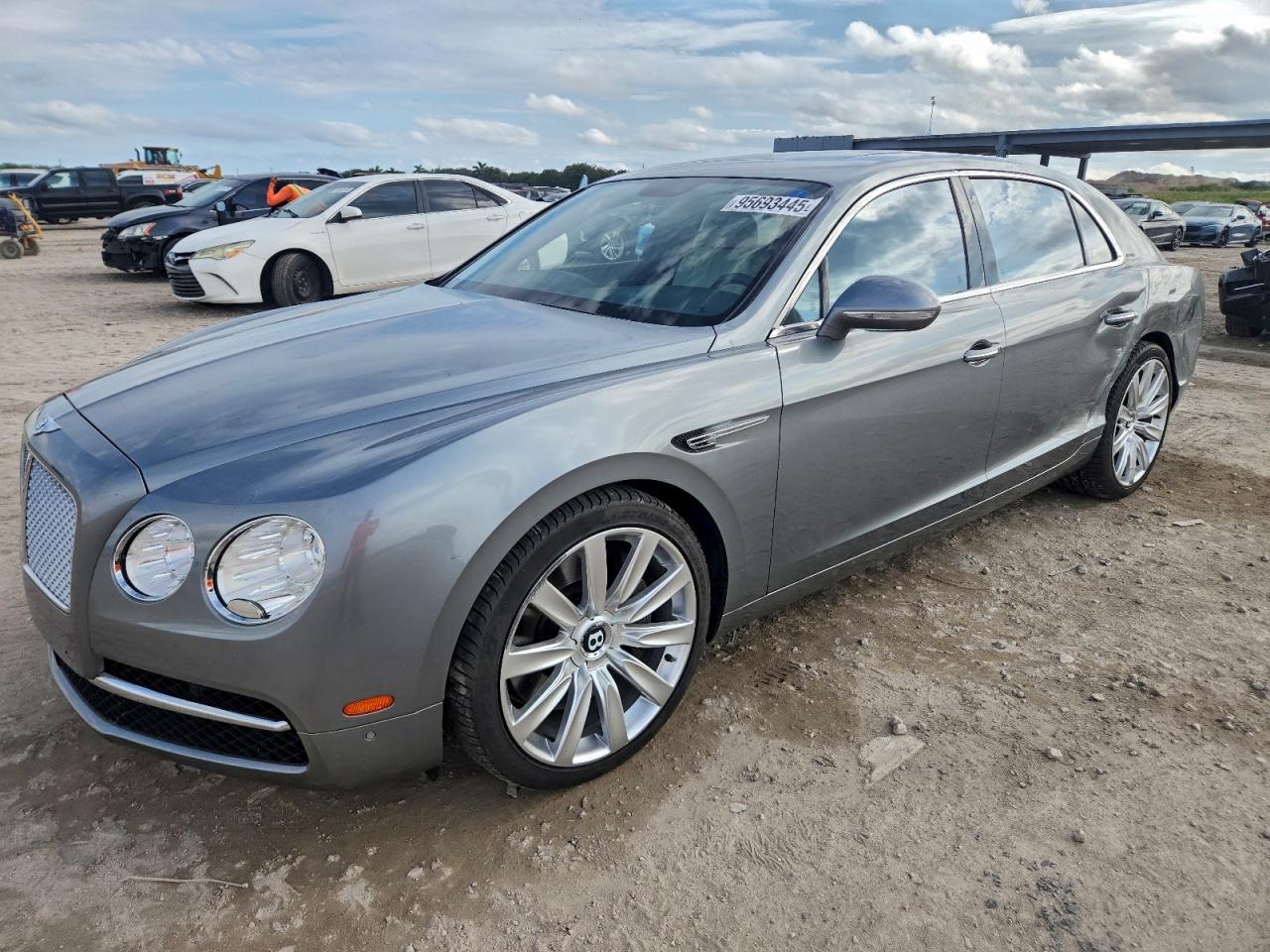 2014 Bentley Flying Spur, VIN SCBEC9ZAXEC088187 — Side