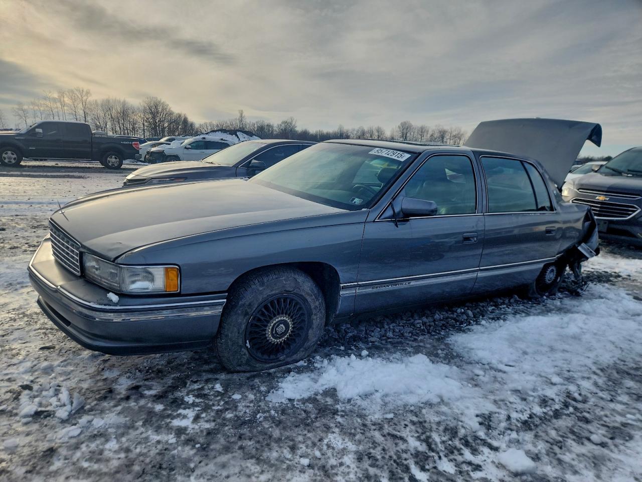 1994 Cadillac DeVille, VIN 1G6KD52B5RU294061 — Фото с аукциона 1 of 4