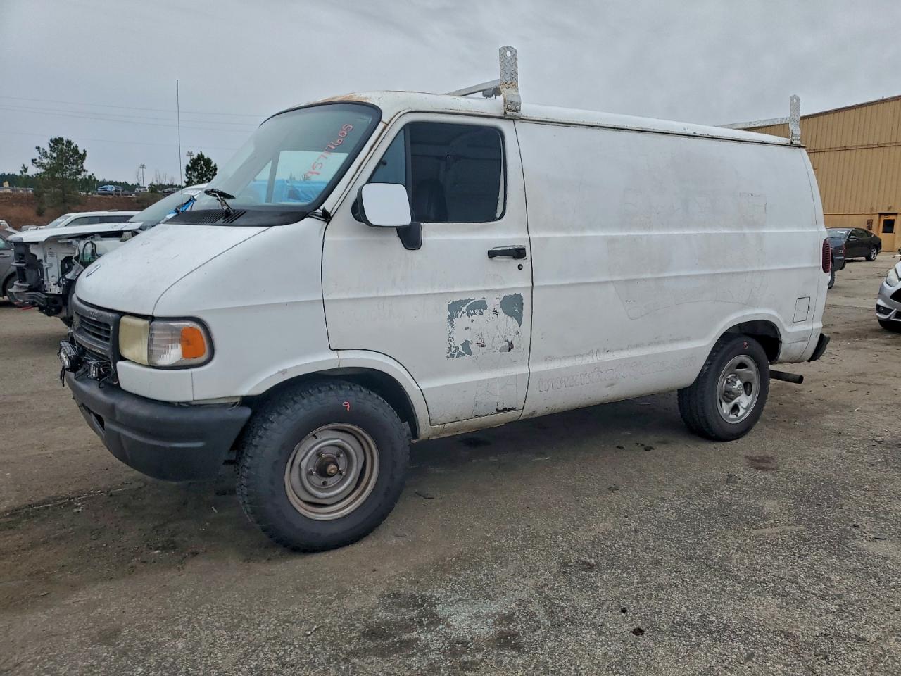 1996 Dodge Cargo, VIN 2B7HB11X4TK160254 — Rear end