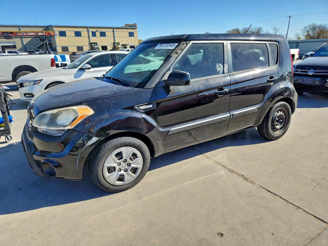 2012 Kia Soul, VIN KNDJT2A54C7744424 — Front end