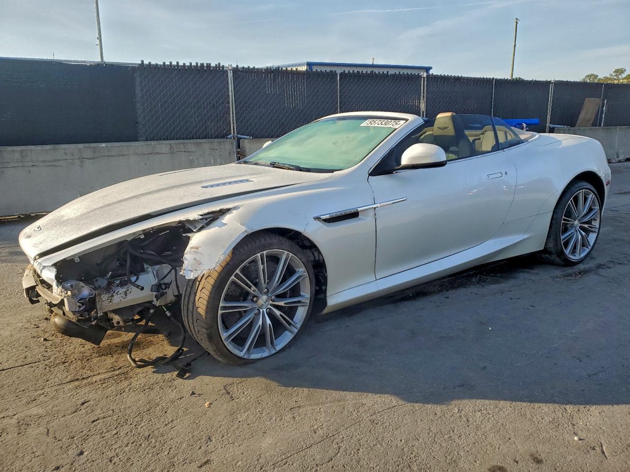 2012 Aston Martin Virage, VIN SCFFDEDN0CGH14079 — Front end