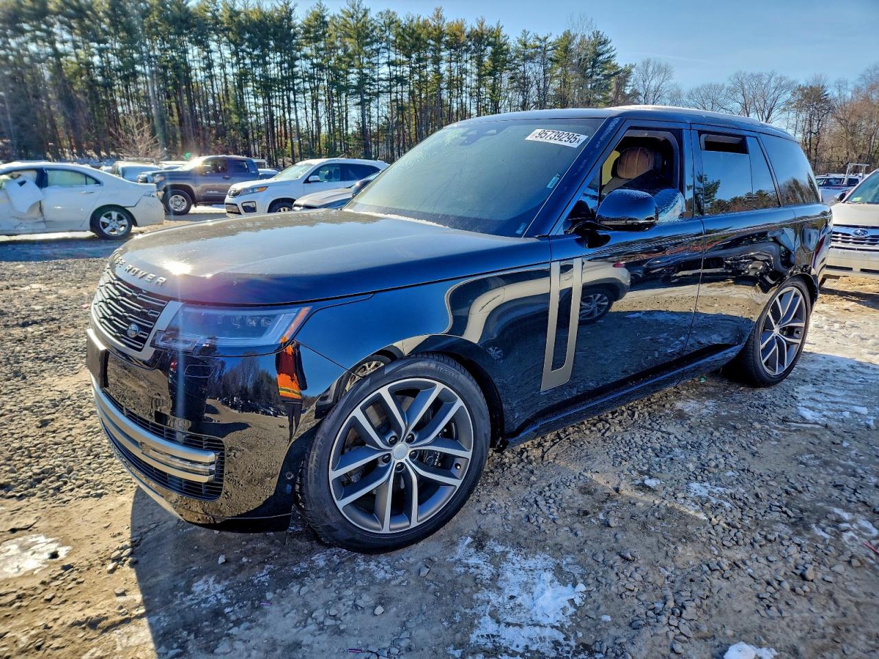 2025 Land Rover Range Rover SE, VIN SALKP9F41SA299264 — Пожар в салоне