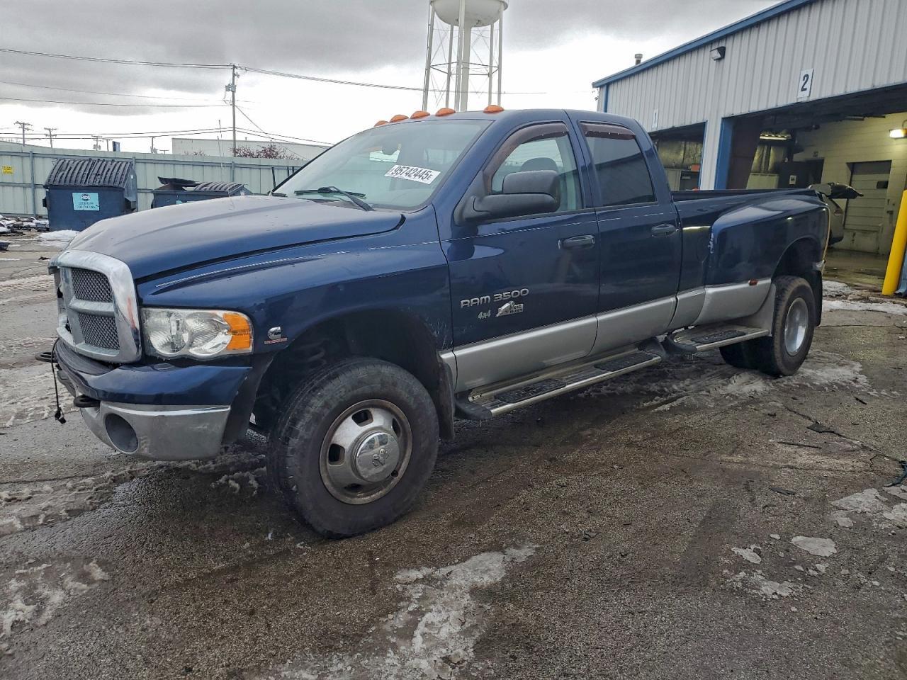 2003 Dodge 3500 ST, VIN 3D7MU48C43G846018 — Front end