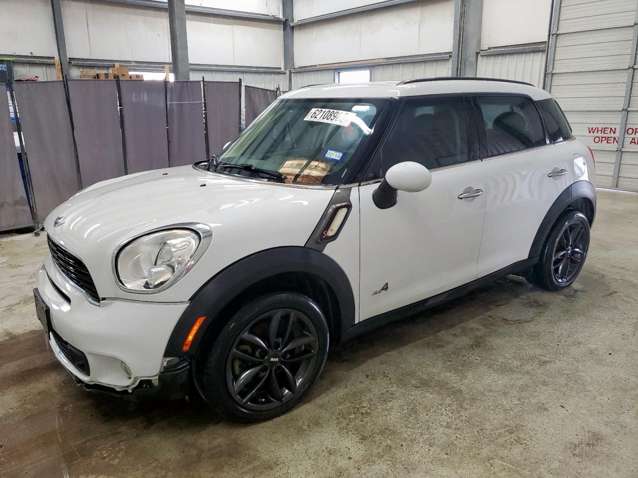 2013 MINI Countryman S ALL4, VIN WMWZC5C54DWP31601 — Minor dents and scratches