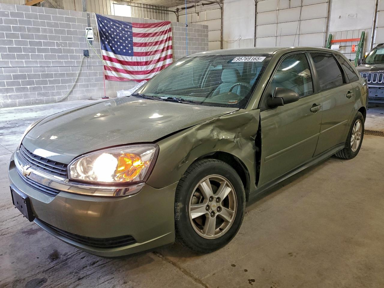 2005 Chevrolet Malibu Maxx LS, VIN 1G1ZT62815F326777 — Front end