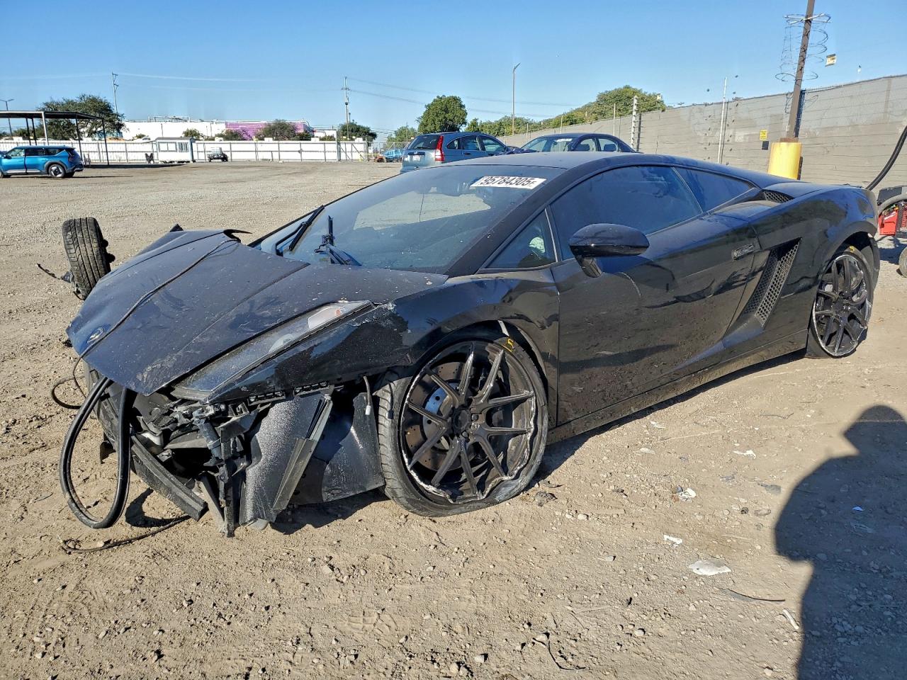 2007 Lamborghini Gallardo, VIN ZHWGU12T17LA04352 — Перед