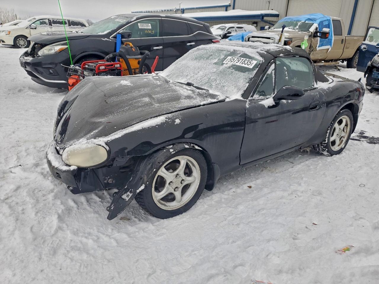 1999 Mazda MX-5 Miata, VIN JM1NB3536X0122862 — Front end