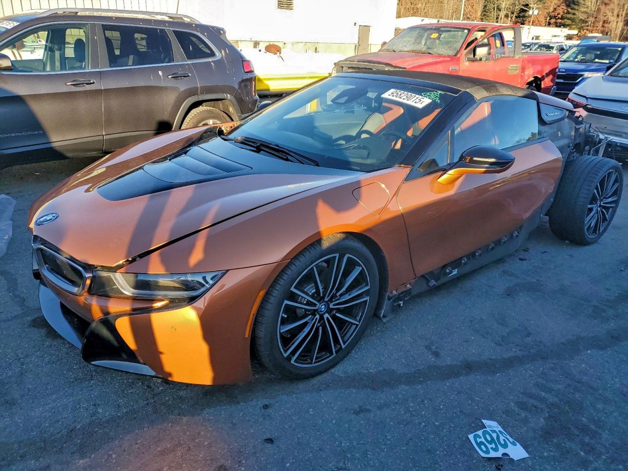2019 BMW i8, VIN WBY2Z6C55KVB83072 — Rear end